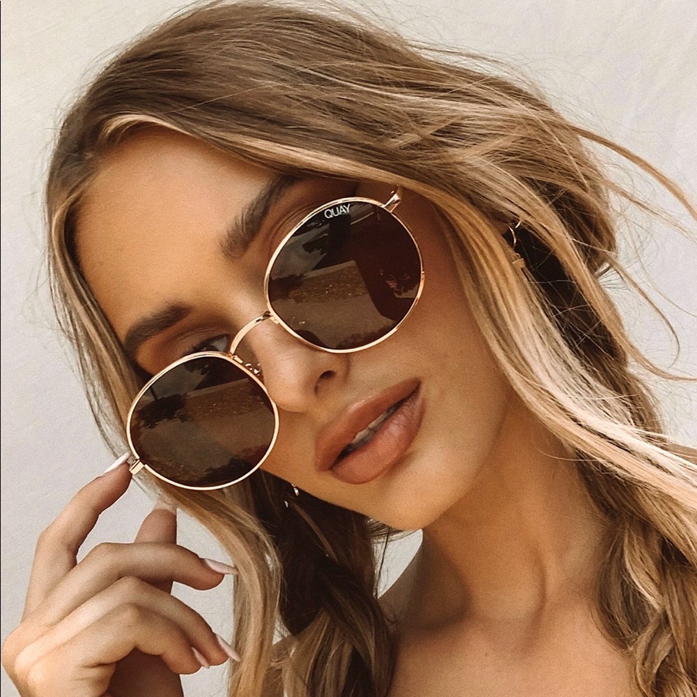 Quay Australia Mod Star sunglasses